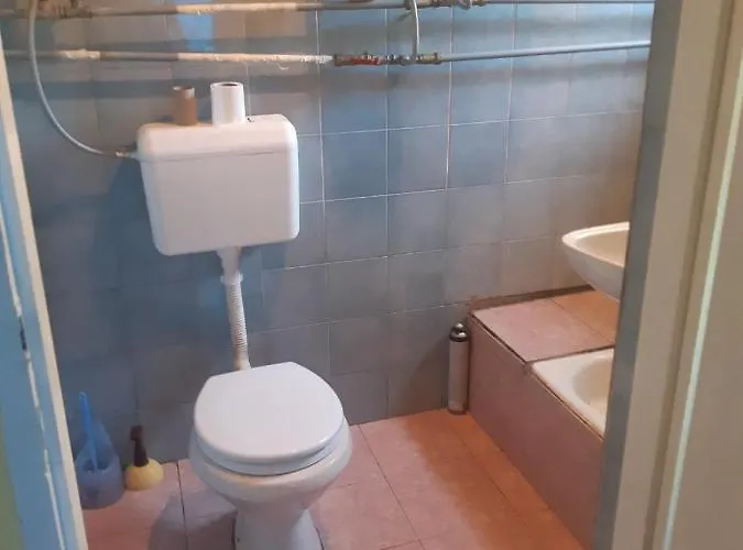 Novi Sad - Novi Sad アパート Sremska Kamenica